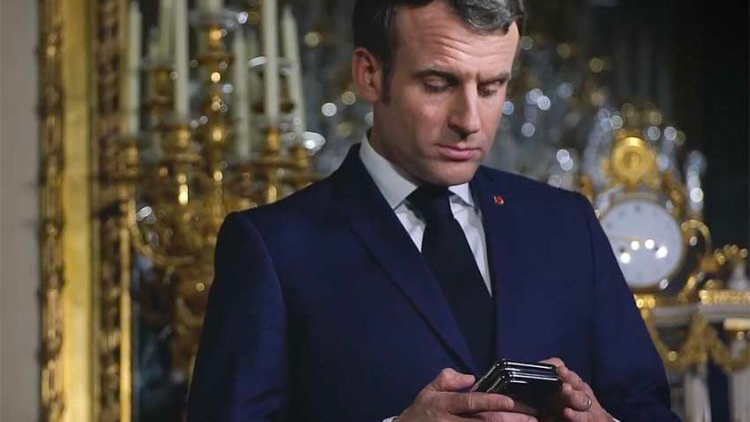 Laurent Delahousse explore la mondialisation à travers les smartphones des leaders mondiaux